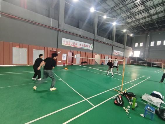 “羽”你同行，“寝”力以赴！航空航天工程学院寝室羽毛球对抗赛圆满落幕